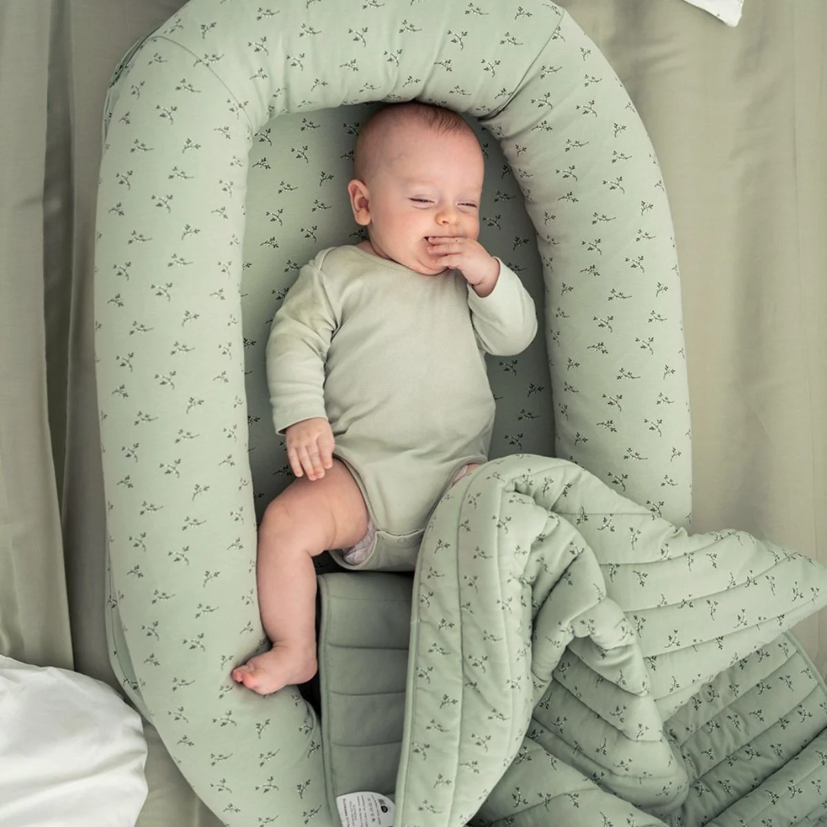 Nido colecho con colchón antiplagiocefalia Olive - Image 5